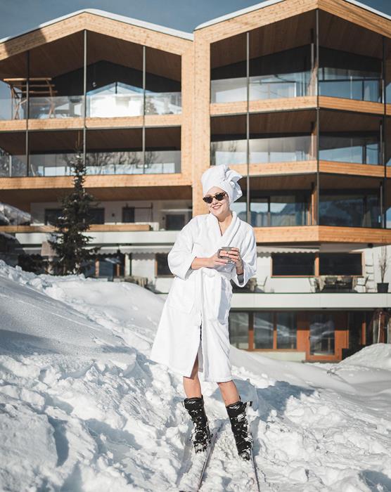 hotel-zirm-005-winter-emotion-hotelansicht-kot